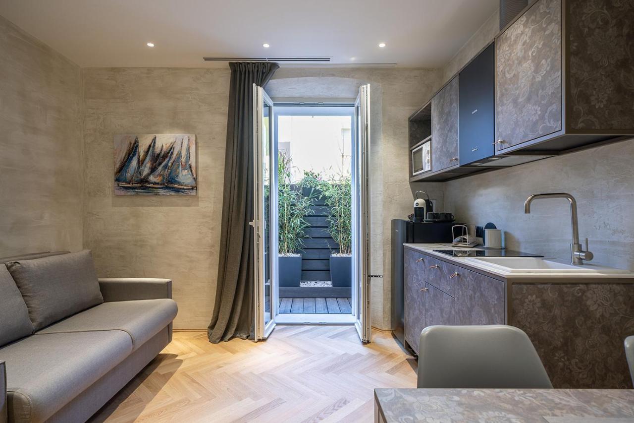 Sea Garden Apartments & Rooms Градо Екстериор снимка