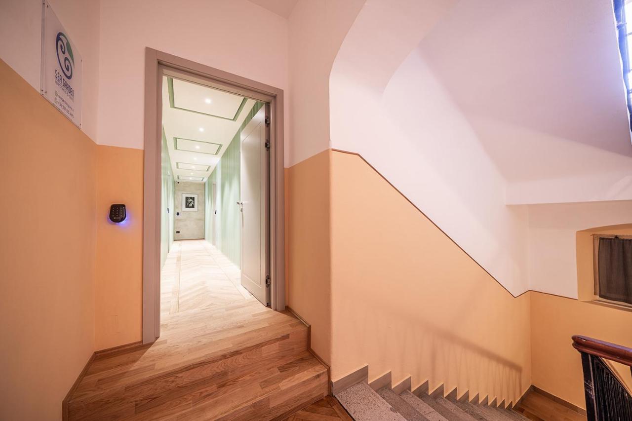Sea Garden Apartments & Rooms Градо Екстериор снимка