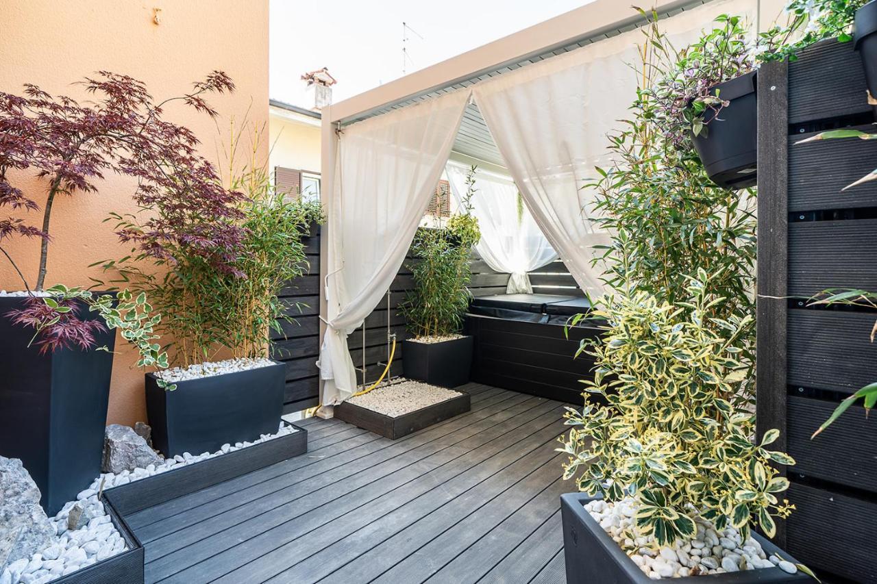Sea Garden Apartments & Rooms Градо Екстериор снимка