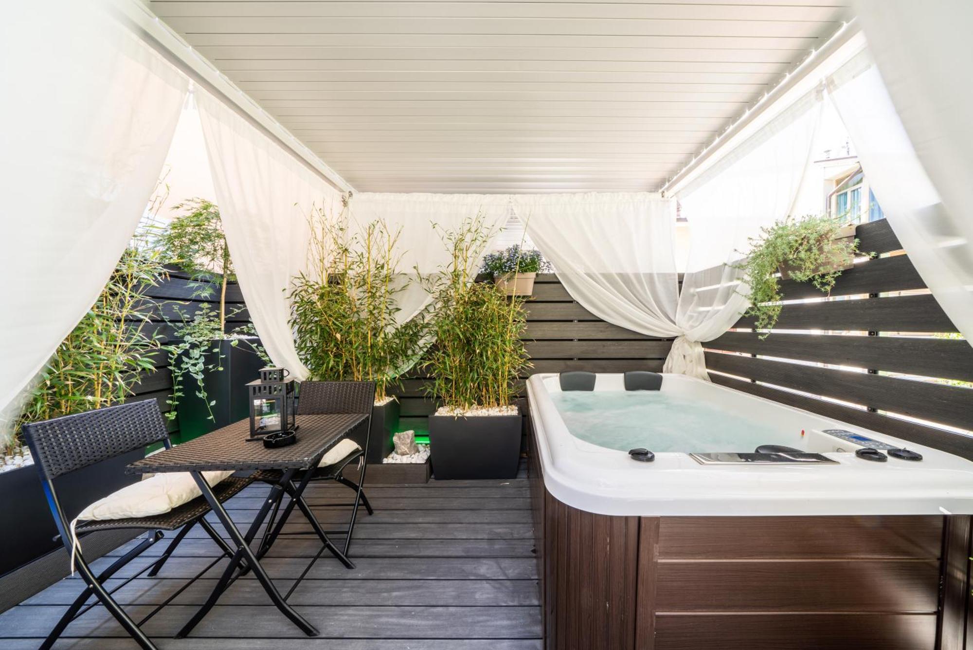 Sea Garden Apartments & Rooms Градо Екстериор снимка