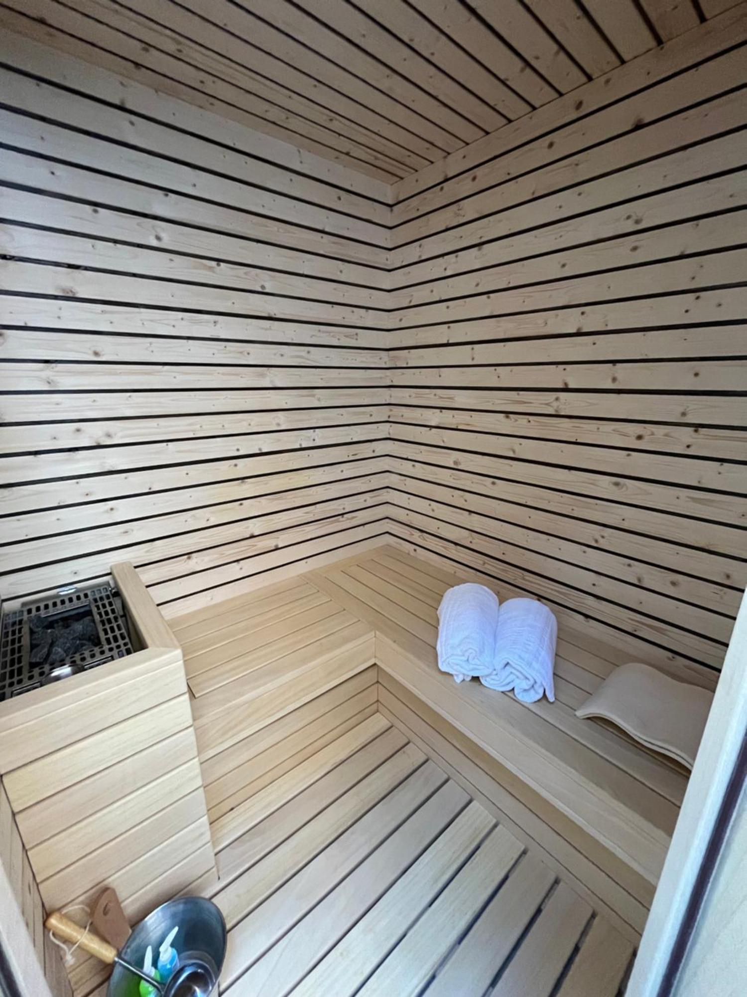 Sea Garden Apartments & Rooms Градо Екстериор снимка