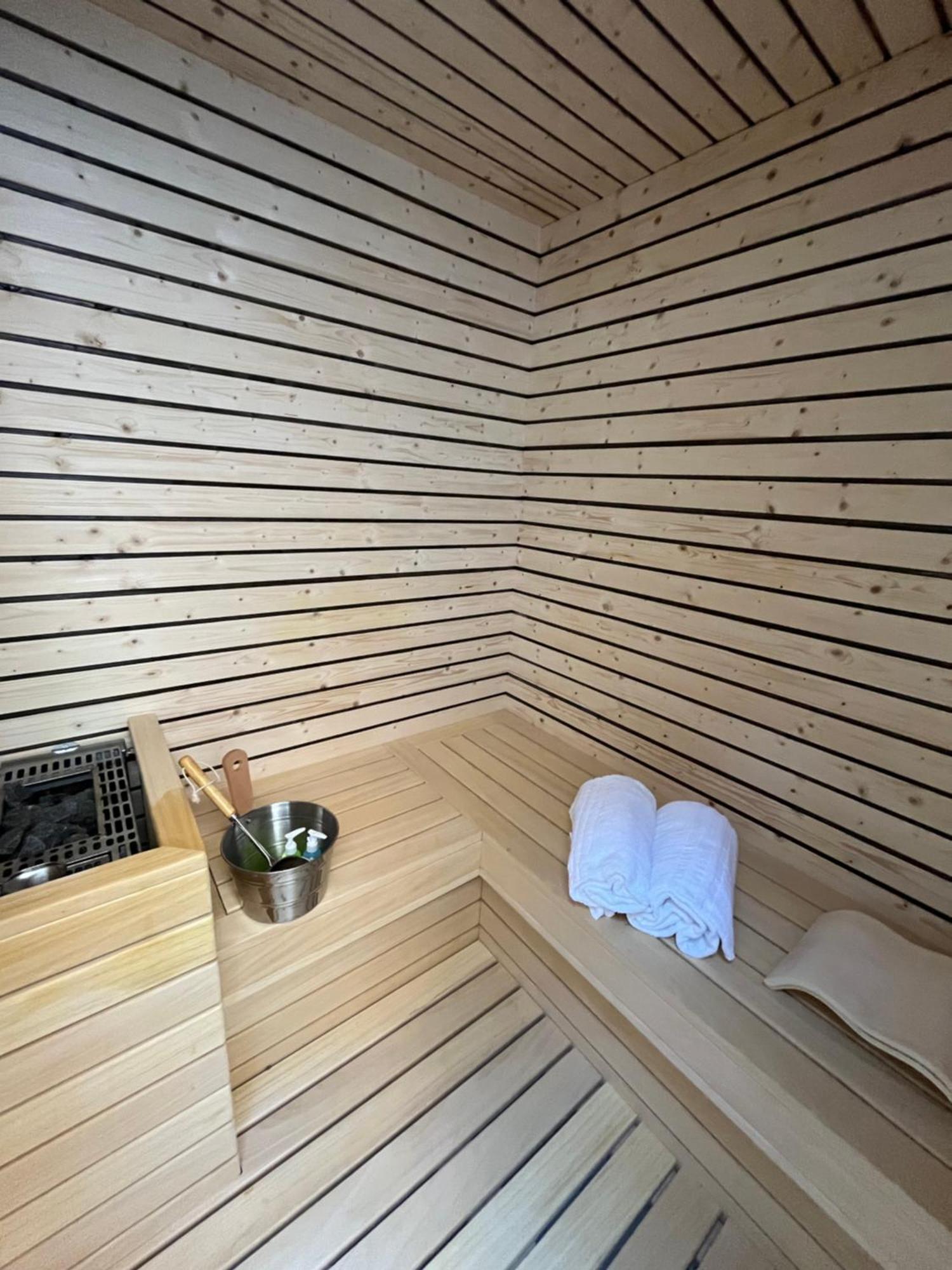 Sea Garden Apartments & Rooms Градо Екстериор снимка